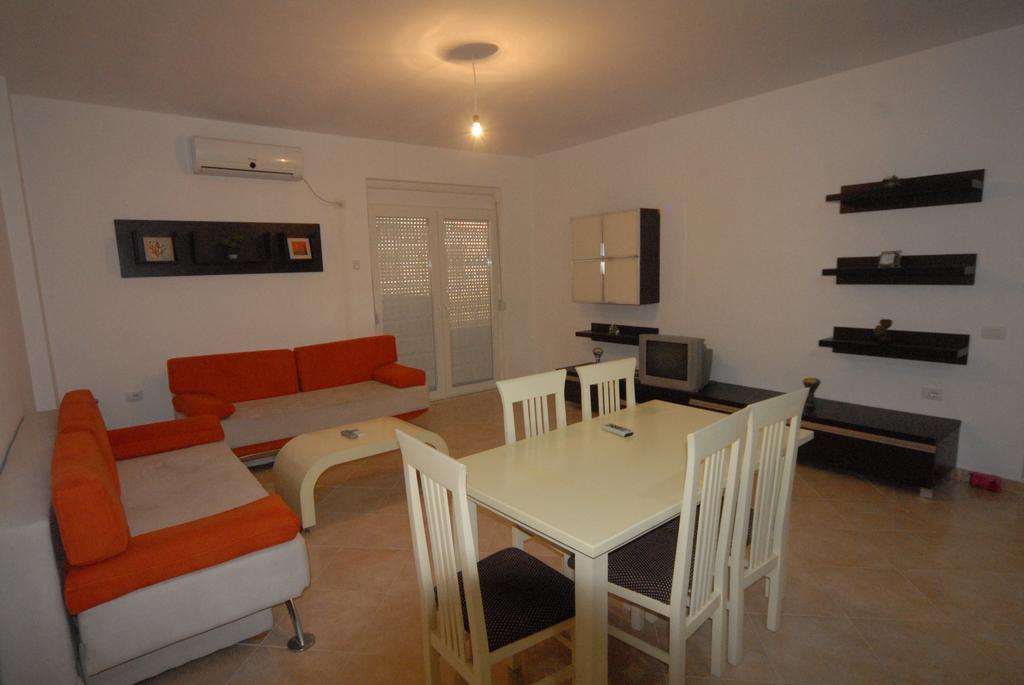 Cold Water Residence Vlorë 객실 사진